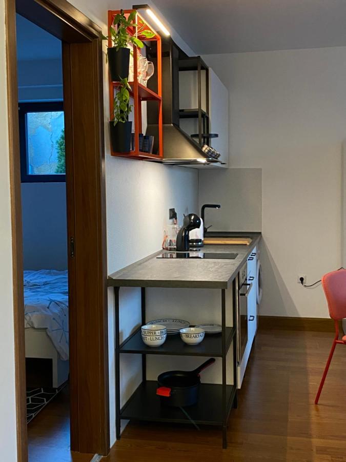 Cozy Red Bulldog Place In Apart-Complex/Pool Varna Buitenkant foto